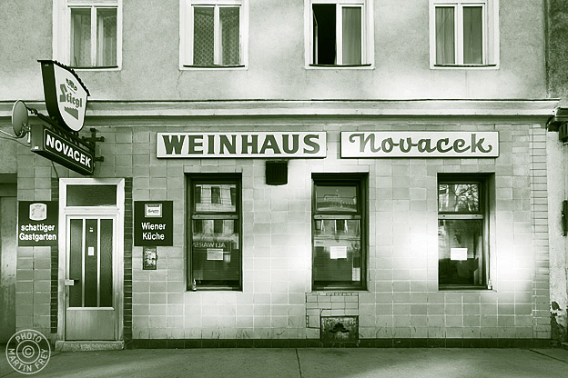 Weinhaus Novacek: 1200 Wien, Marchfeldstrasse 15