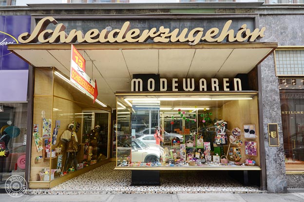 Hartinger Nähzubehör und Webpelze: 1010 Wien, Spiegelgasse 13