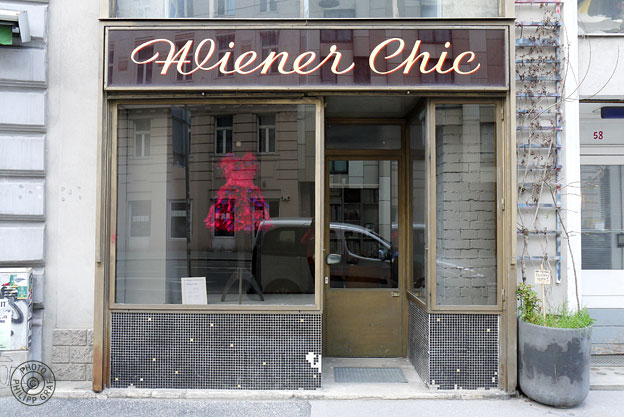 Wiener Chic Kostümverleih: 1050 Wien, Schönbrunnerstrasse 58