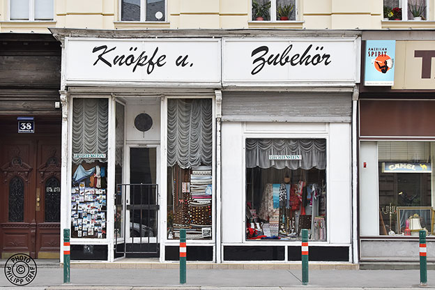 Knöpfe und Zubehör: Wien 1090