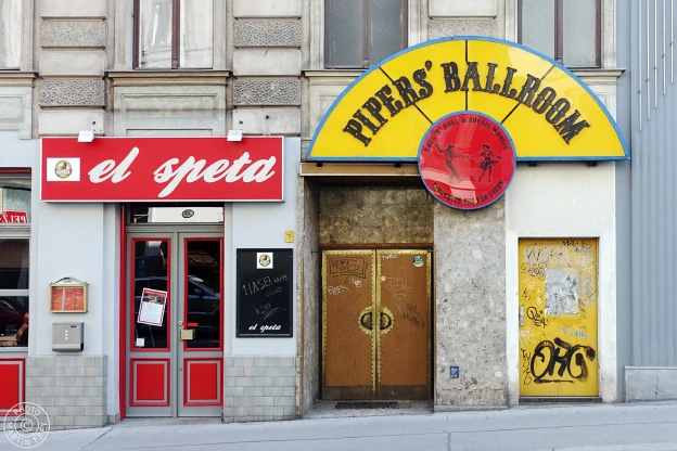 Geschaefte mit Geschichte - Waren aller Art in Wien -Pipers Ballroom - El Speta - Foto Martin Frey